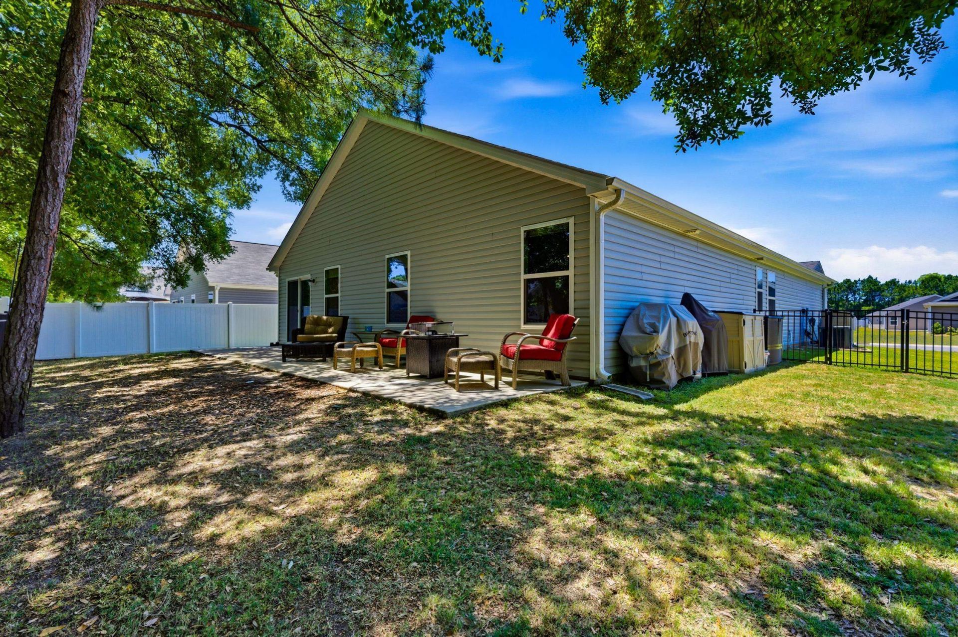 144 Foxford Dr. Photo 28