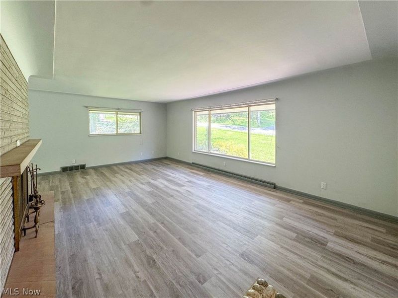 1050 Park Circle, Girard, OH 44420 Photo 21