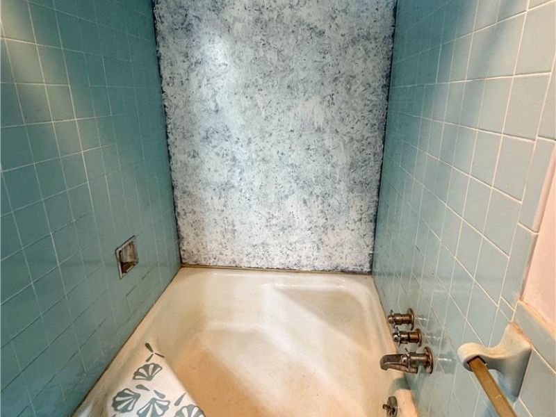 1050 Park Circle, Girard, OH 44420 Photo 30