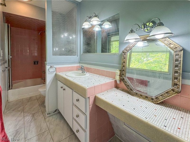 1050 Park Circle, Girard, OH 44420 Photo 36