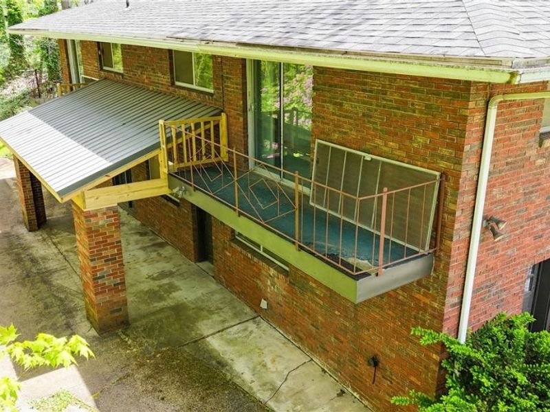 1050 Park Circle, Girard, OH 44420 Photo 4