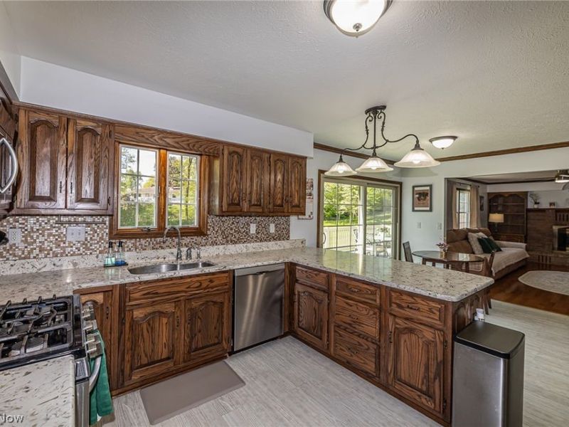 6700 Arlington Drive, Westfield Center, OH 44251 Photo 8