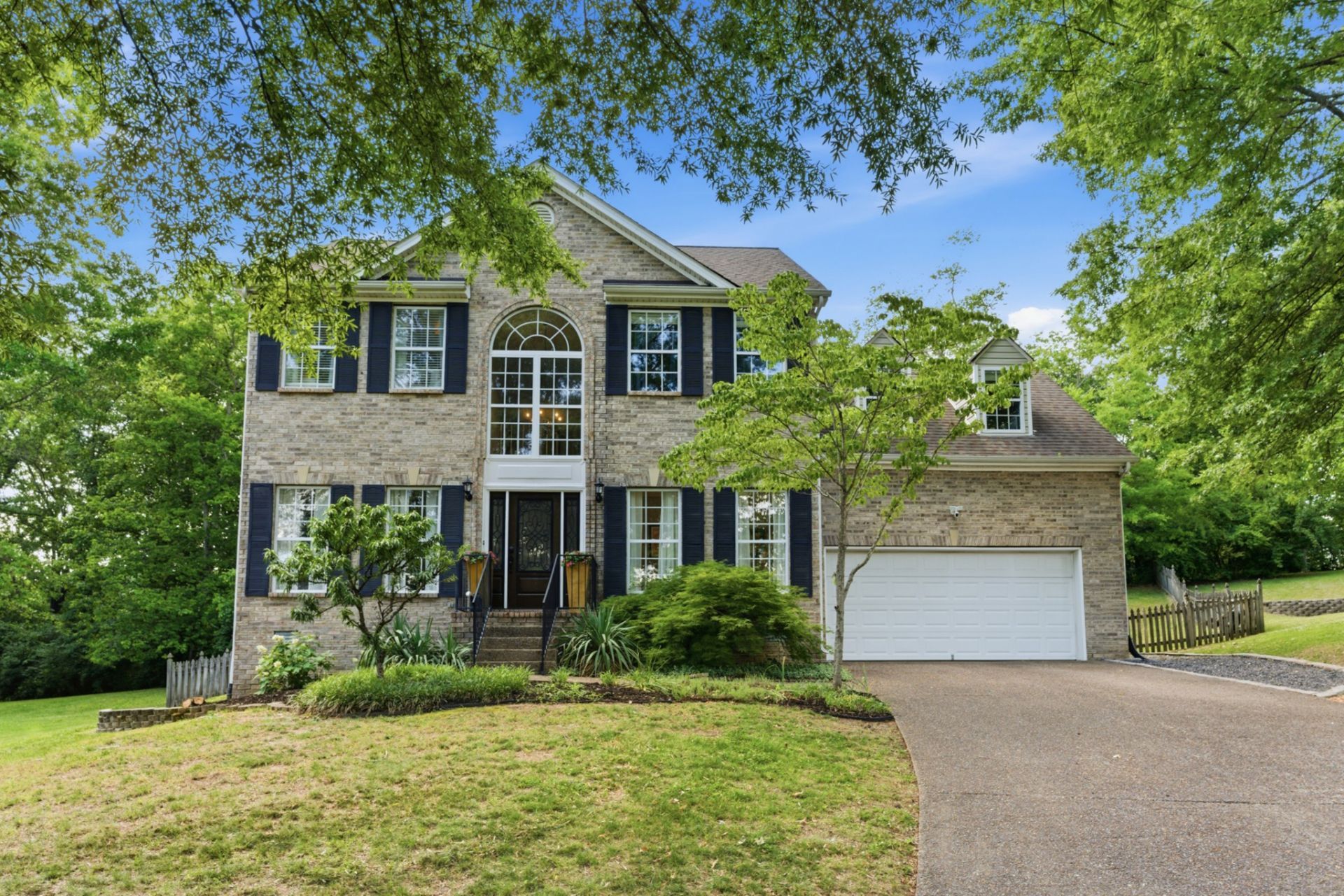 1429 Trace Ridge Ln, Nashville, TN 37221 Main Photo