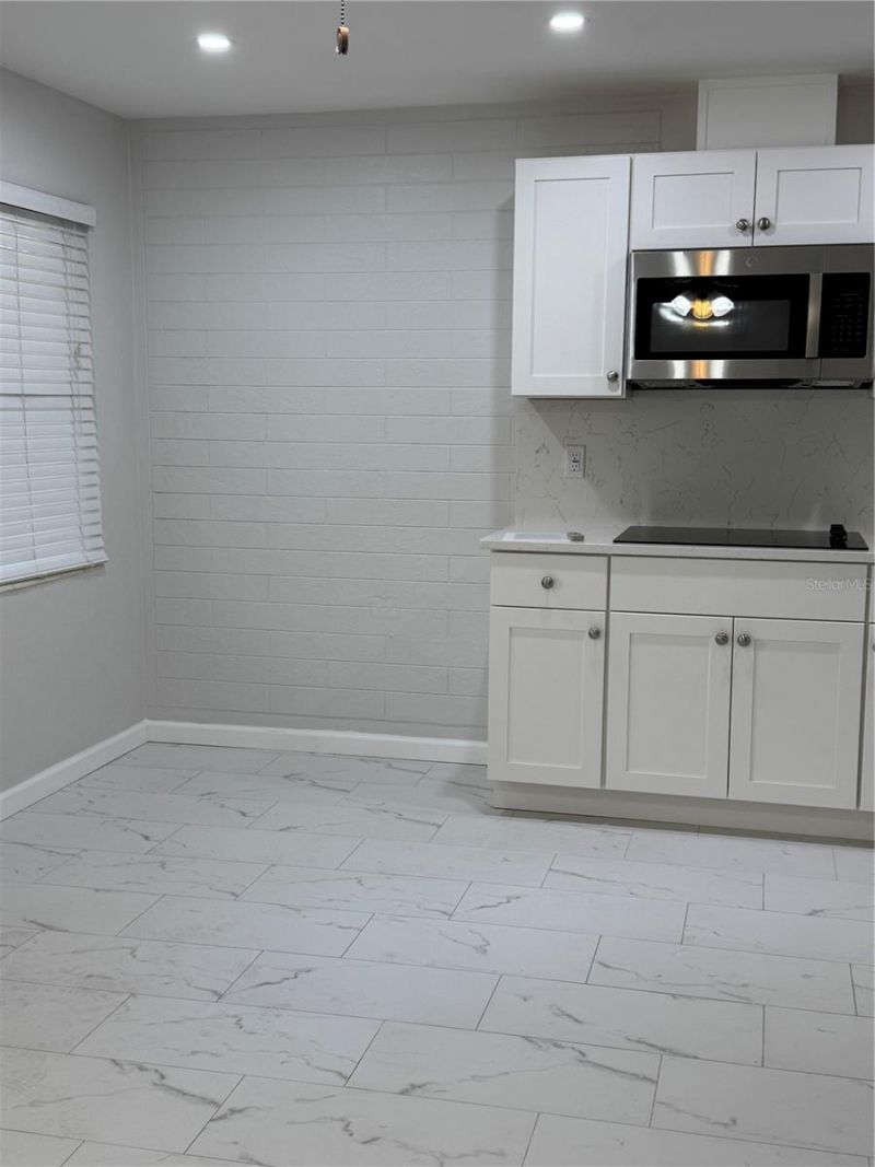 145 10th Avenue N, Unit 7, Saint Petersburg, FL 33701 Photo