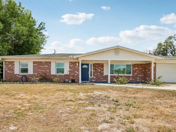 1607 LARK LANE , BRANDON, FL 33510