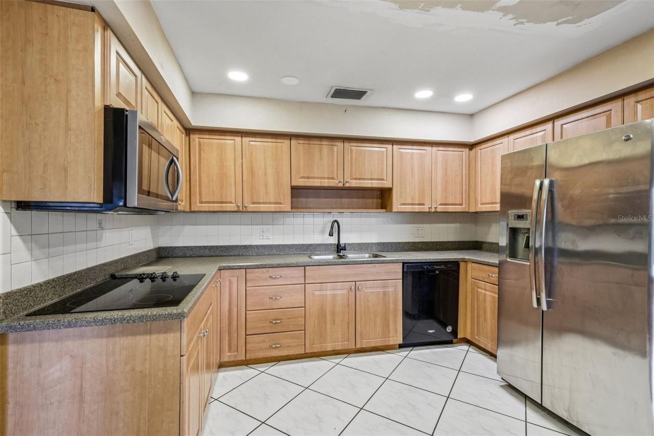 1607 Lark Lane , Brandon, FL 33510 Photo