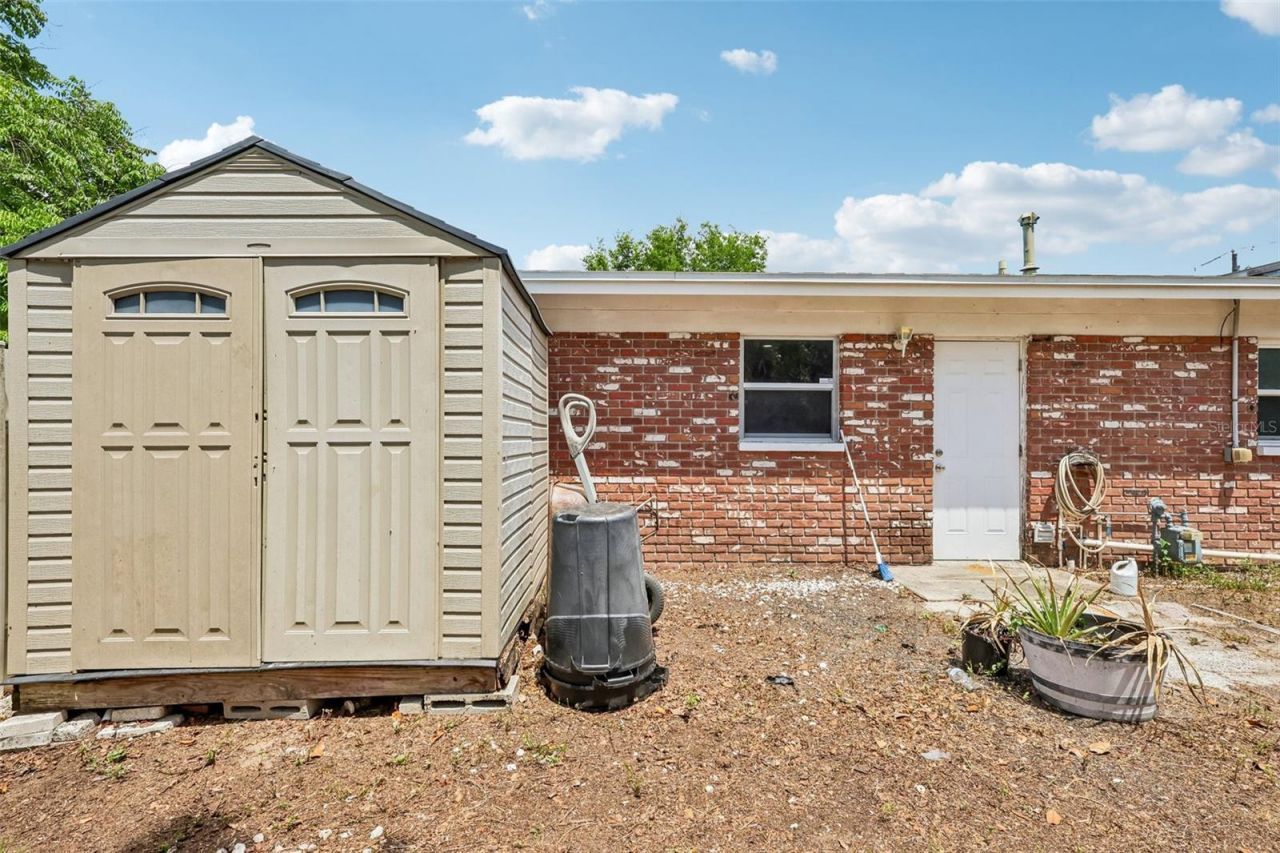 1607 Lark Lane , Brandon, FL 33510 Photo
