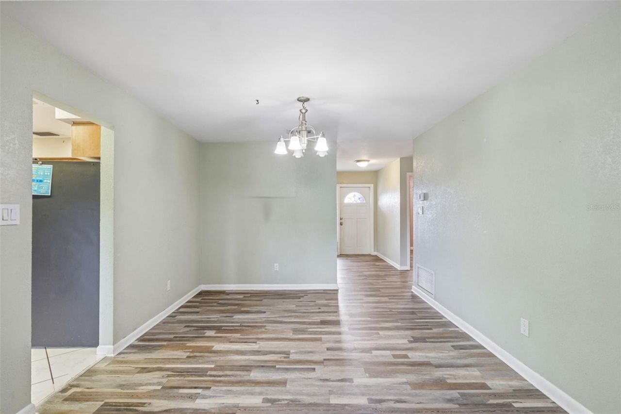 1607 Lark Lane , Brandon, FL 33510 Photo