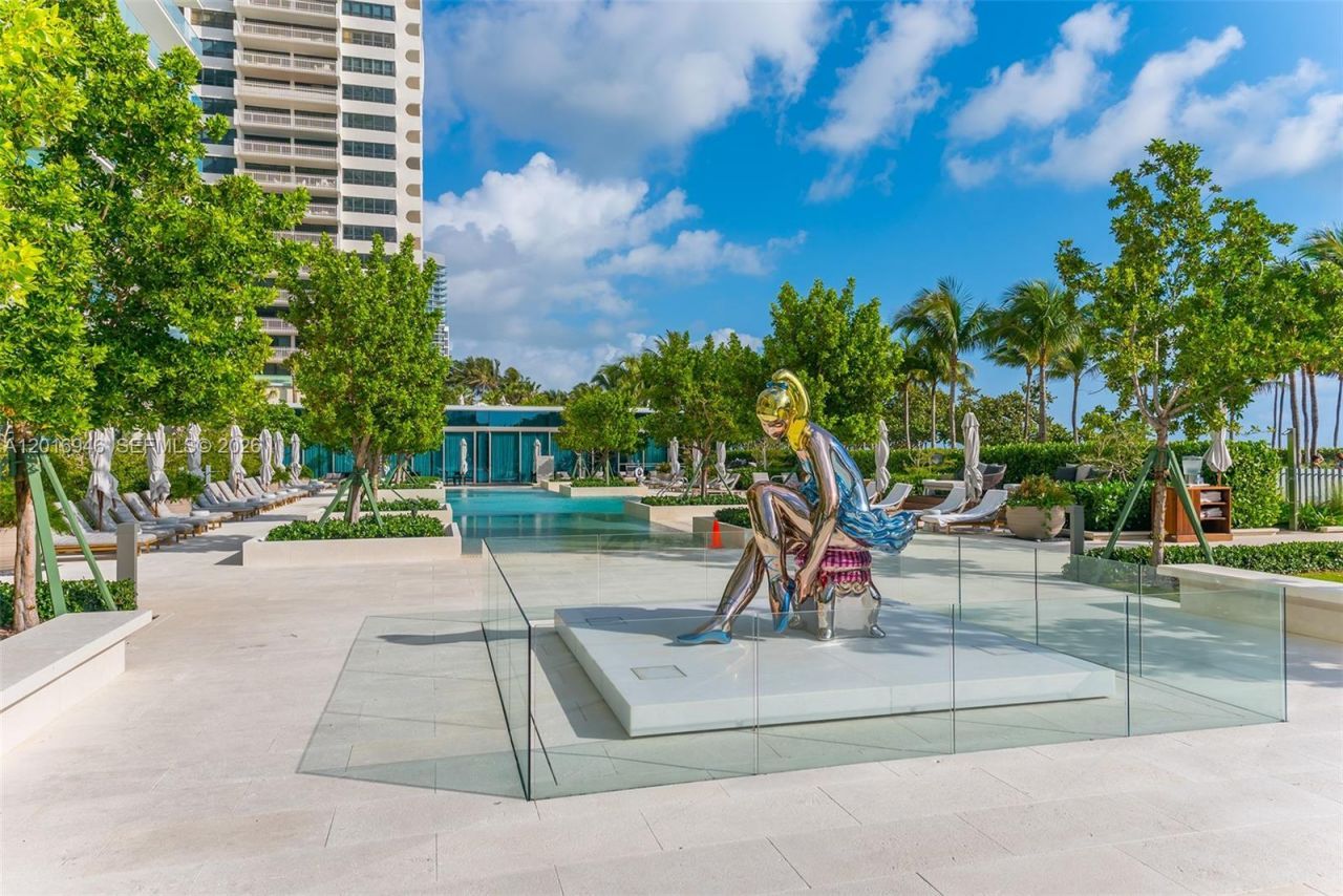 10201 Collins Ave, Unit 1806, Bal Harbour, FL 33154 Photo