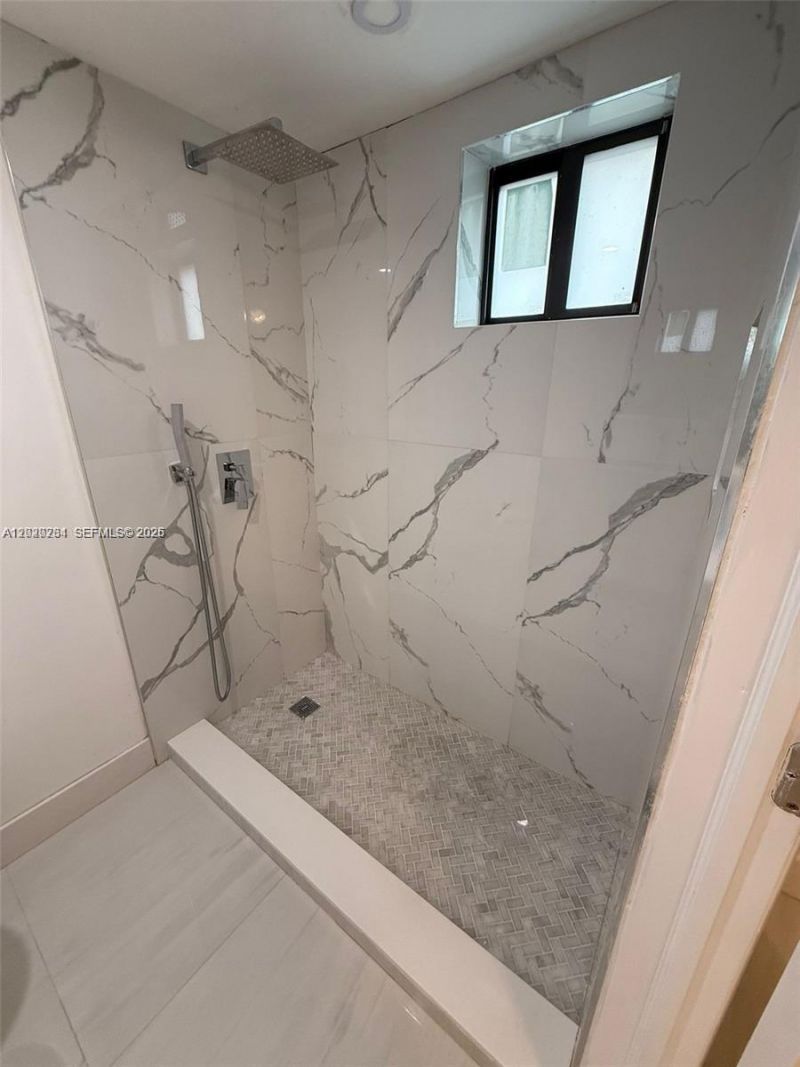 5420 W 21st Ct , Unit 110, Hialeah, FL 33016 Photo