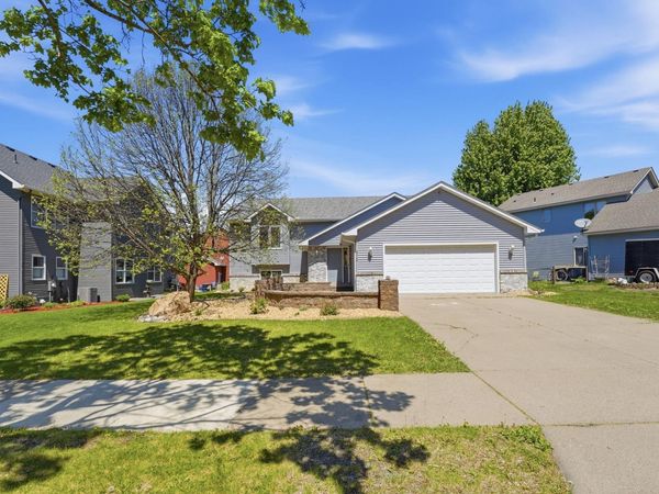 912 Juniper Avenue W, Northfield, MN 55057
