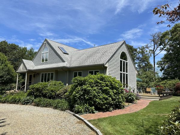 26 Bijahs Way, Chilmark, MA 02535