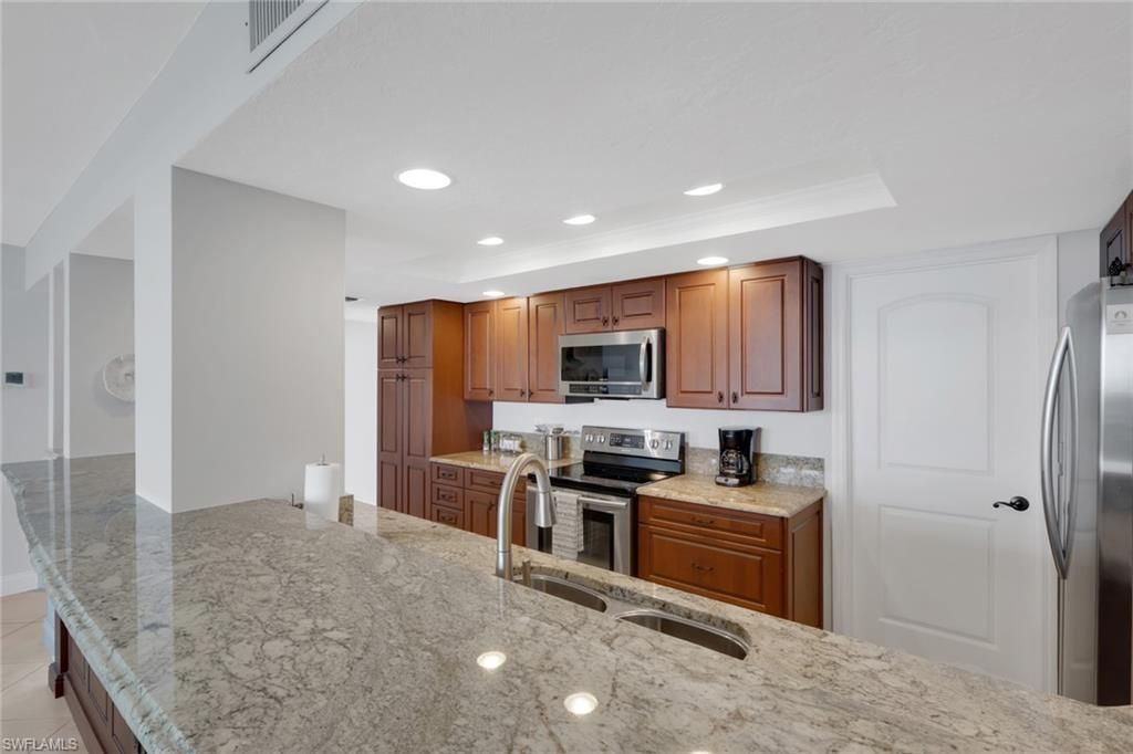 10420 Gulf Shore Dr , Unit 162, Naples, FL 34108 Photo