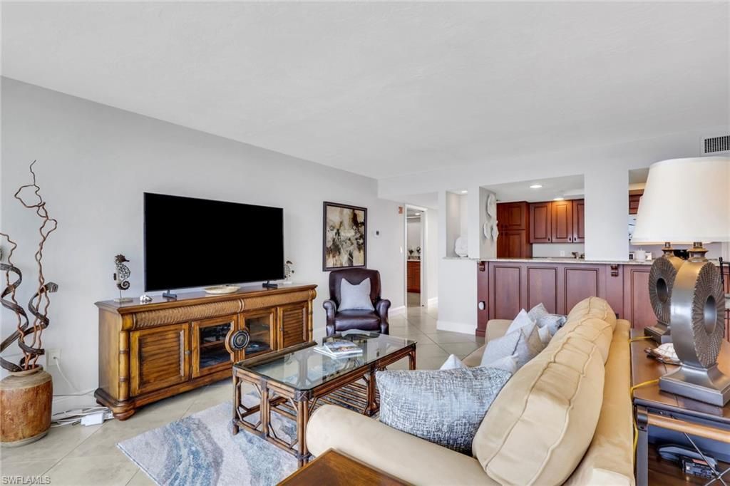 10420 Gulf Shore Dr , Unit 162, Naples, FL 34108 Photo