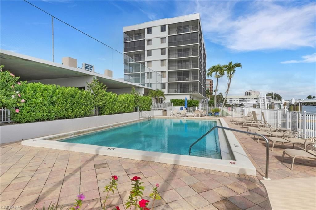 10420 Gulf Shore Dr , Unit 162, Naples, FL 34108 Photo