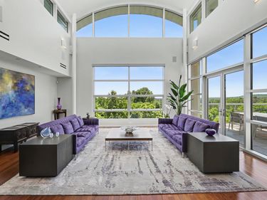 331 W Barbee Chapel Road, Chapel Hill, NC 27517