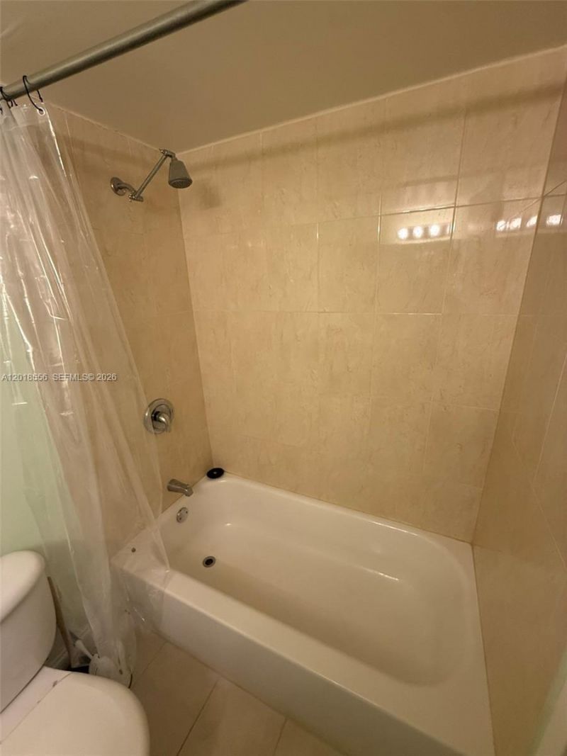 2020 NE 135th St , Unit 503, North Miami, FL 33181 Photo