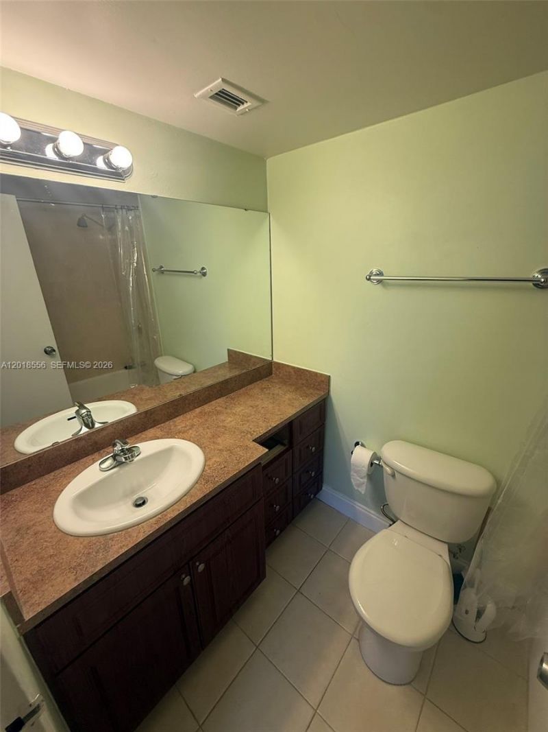 2020 NE 135th St , Unit 503, North Miami, FL 33181 Photo