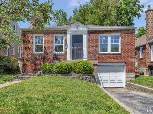 8735 Bridgeport Avenue , St Louis, MO 63144