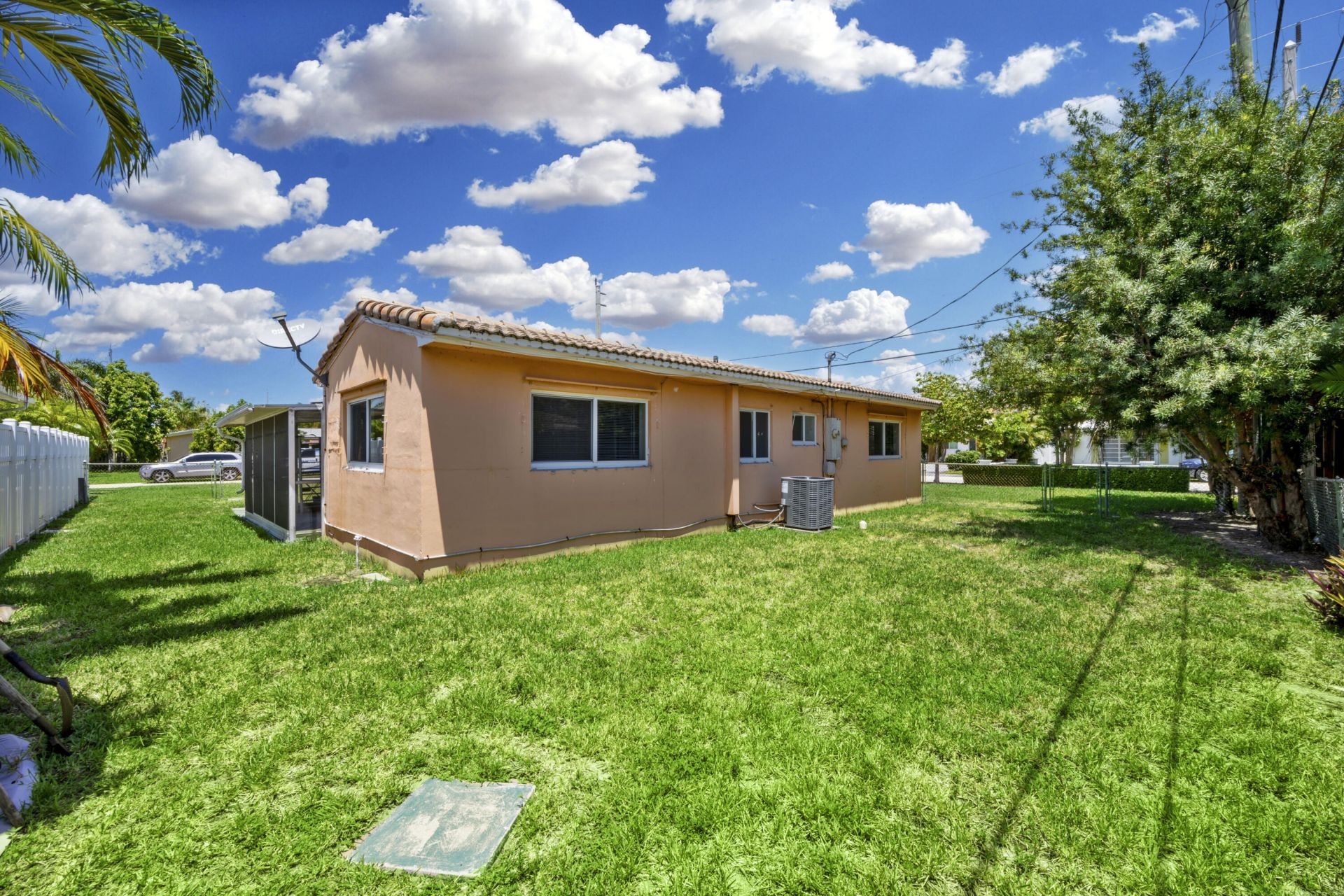 4511 Seagrape Drive, Lauderdale by the Sea, FL 33308 Photo