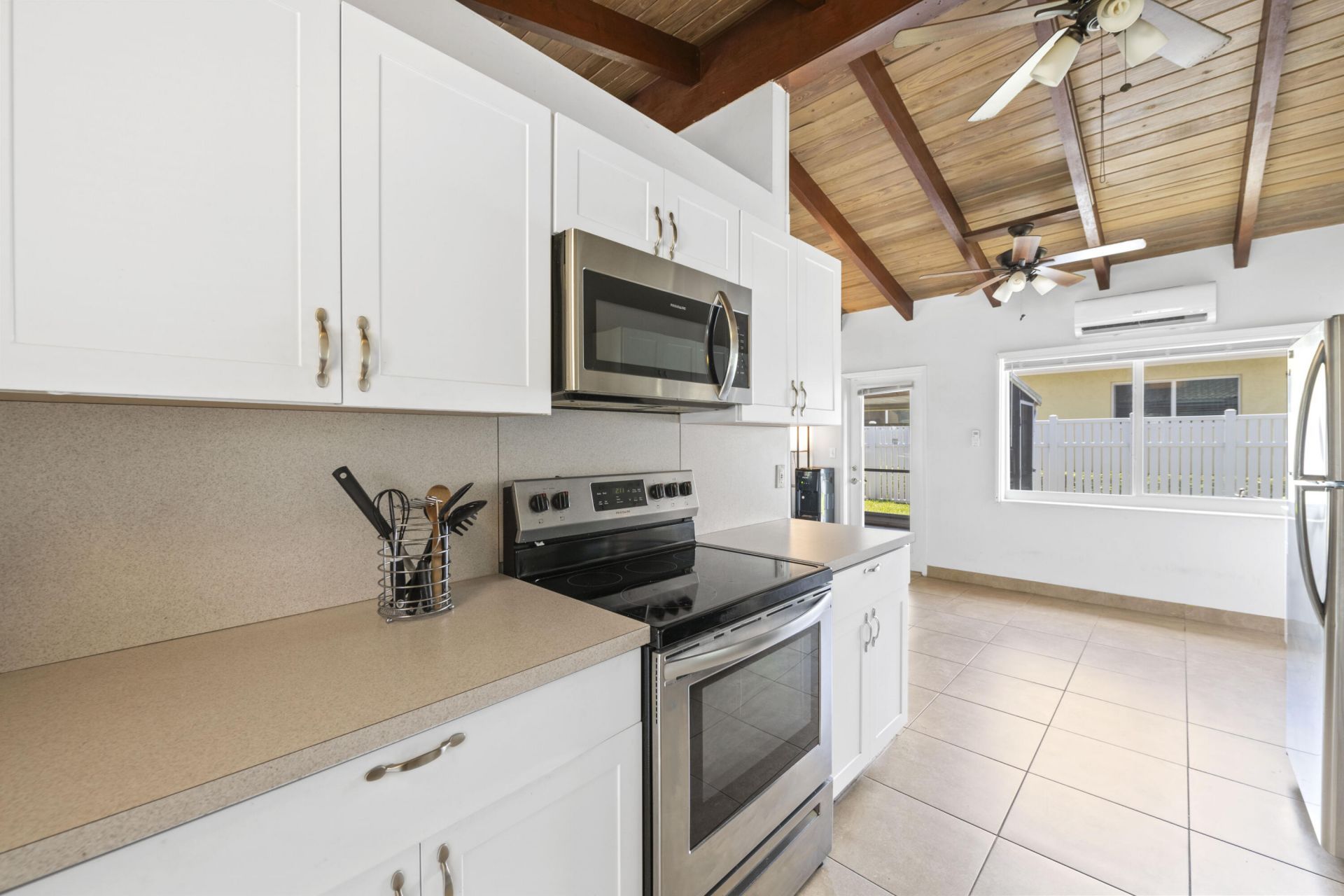 4511 Seagrape Drive, Lauderdale by the Sea, FL 33308 Photo