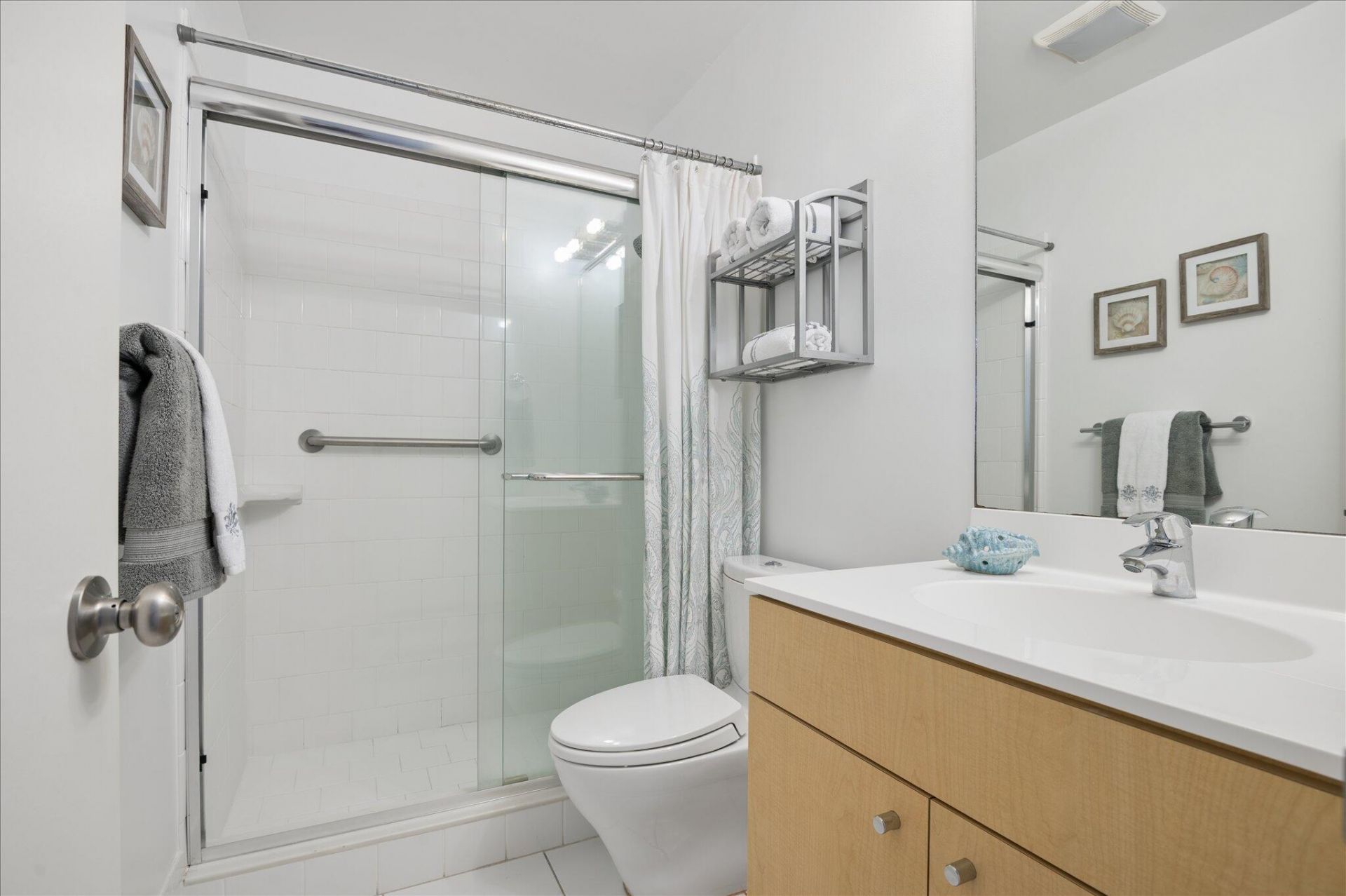 2210 NE 67th Street, Unit 1211, Fort Lauderdale, FL 33308 Photo