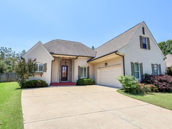 330 Windsor, Oxford, MS 38655
