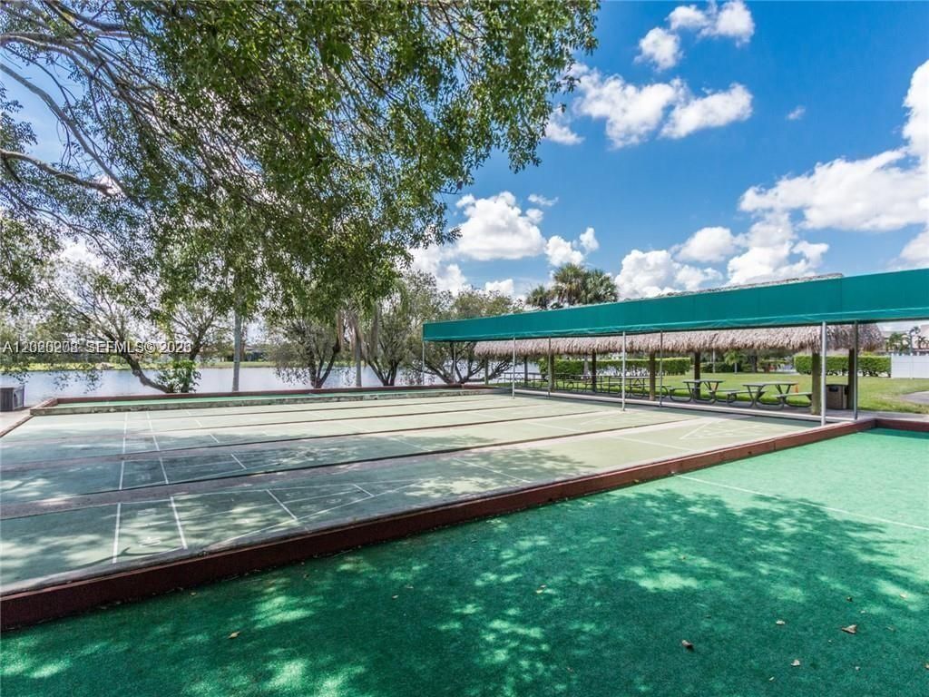 436 Lakeview Dr , Unit 203, Weston, FL 33326 Photo
