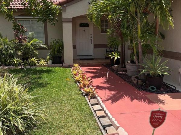 15844 SW 82nd St , Unit b, Miami, FL 33193