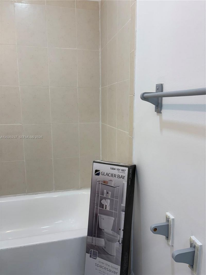 15844 SW 82nd St , Unit b, Miami, FL 33193 Photo