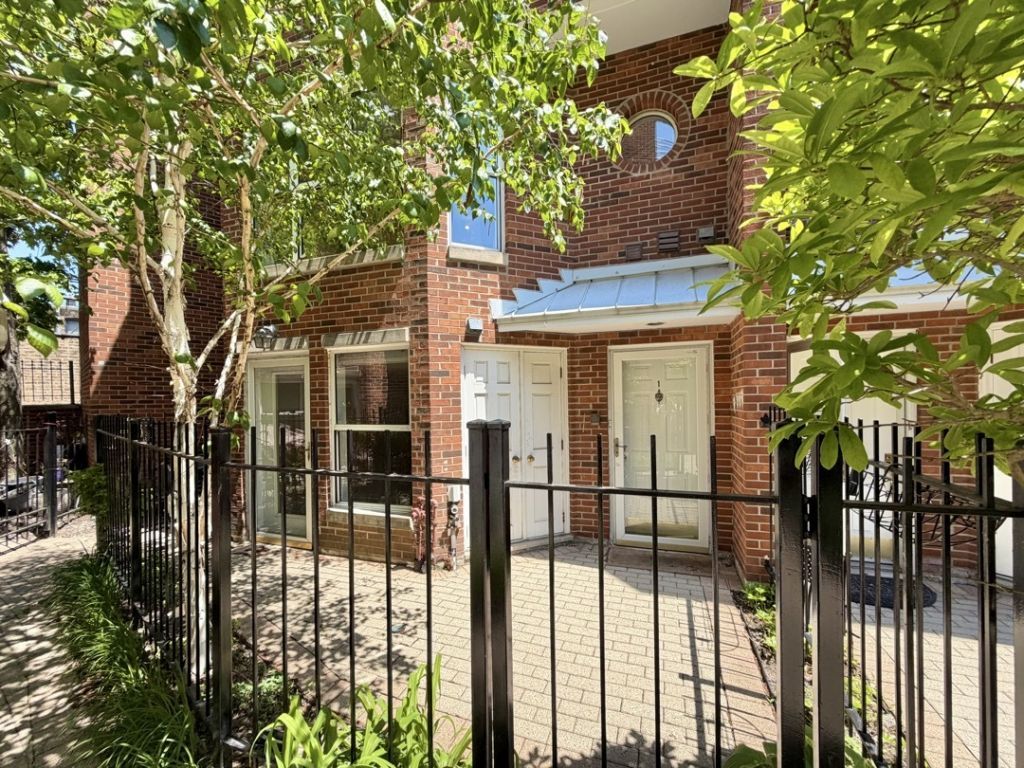 2717 N Lehmann Court, Unit 1A, Chicago, IL 60614 Main Photo
