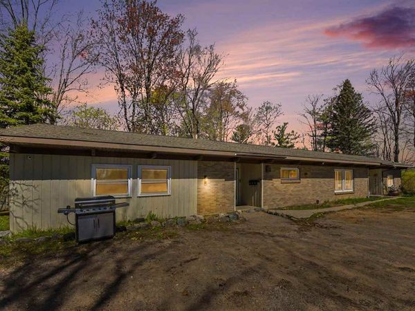 400 High Street, Boyne City, MI 49712