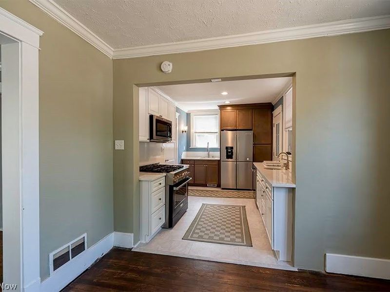 227 Roselawn Avenue NE, Warren, OH 44483 Photo 16