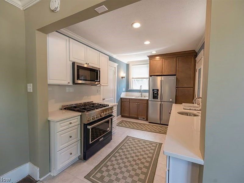 227 Roselawn Avenue NE, Warren, OH 44483 Photo 17
