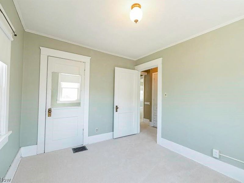 227 Roselawn Avenue NE, Warren, OH 44483 Photo 23