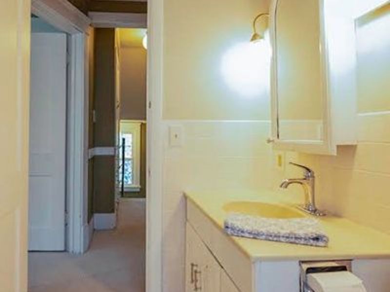 227 Roselawn Avenue NE, Warren, OH 44483 Photo 32