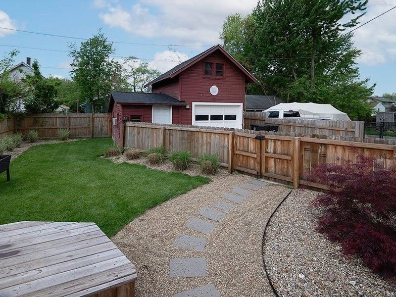 227 Roselawn Avenue NE, Warren, OH 44483 Photo 5