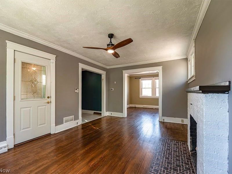 227 Roselawn Avenue NE, Warren, OH 44483 Photo 8