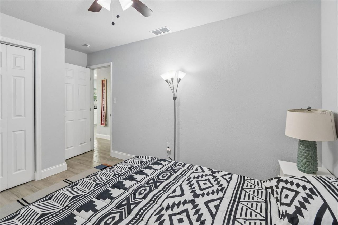 2105 46th Avenue Drive W, Bradenton, FL 34207 Photo