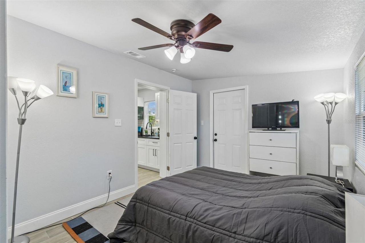 2105 46th Avenue Drive W, Bradenton, FL 34207 Photo