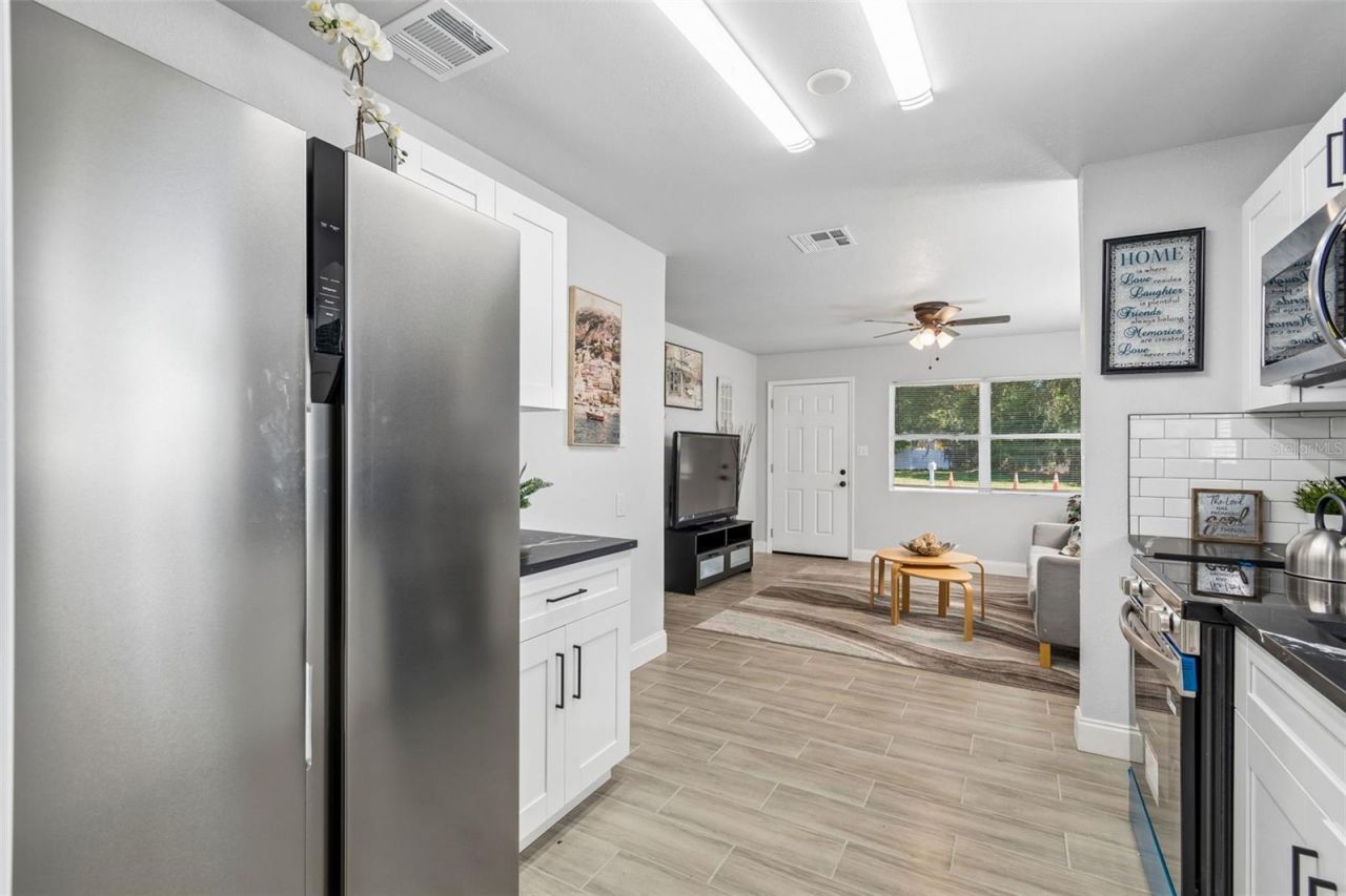 2105 46th Avenue Drive W, Bradenton, FL 34207 Photo