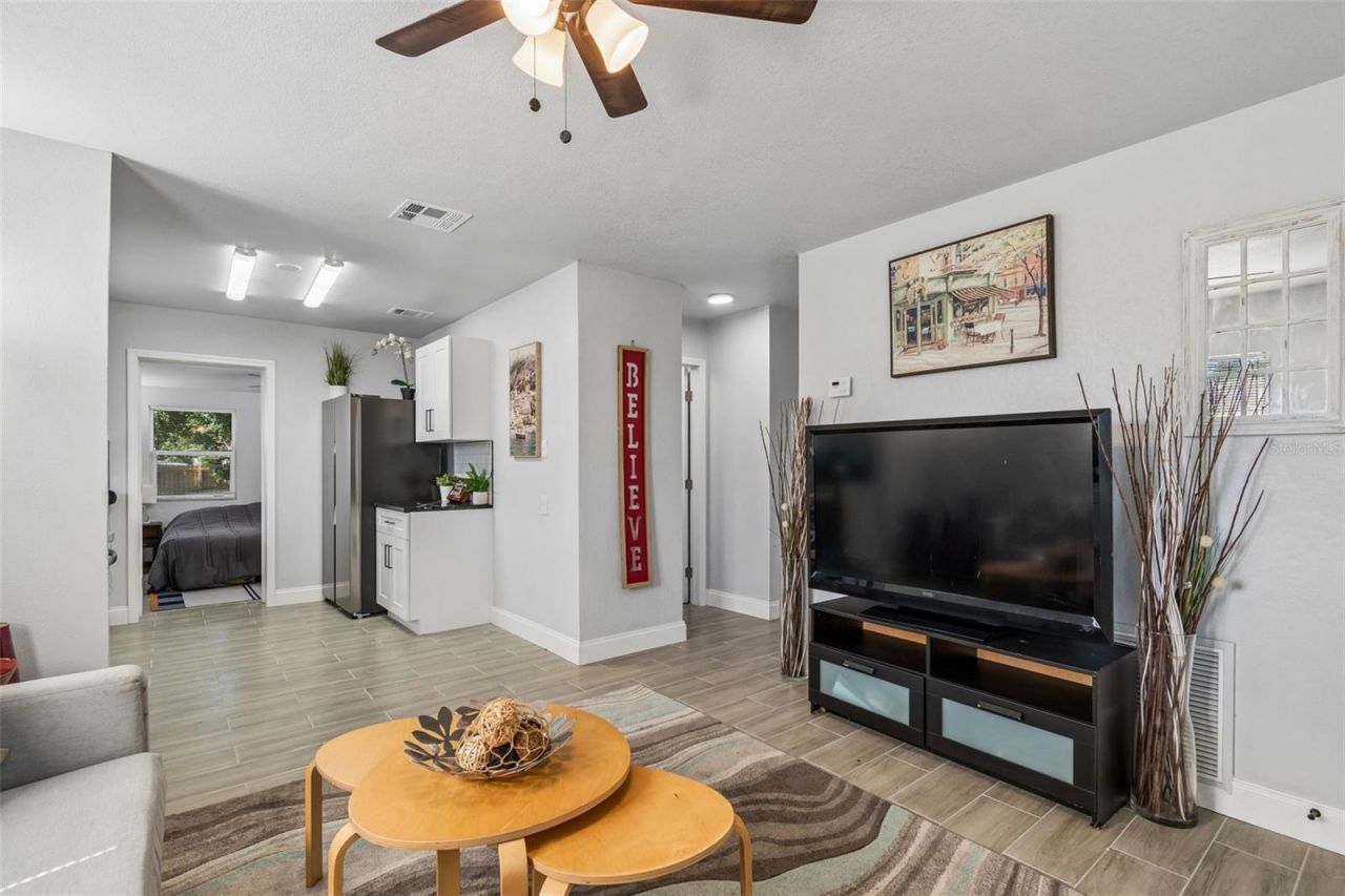 2105 46th Avenue Drive W, Bradenton, FL 34207 Photo