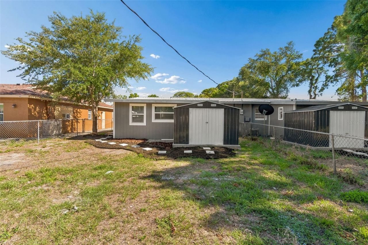 2105 46th Avenue Drive W, Bradenton, FL 34207 Photo