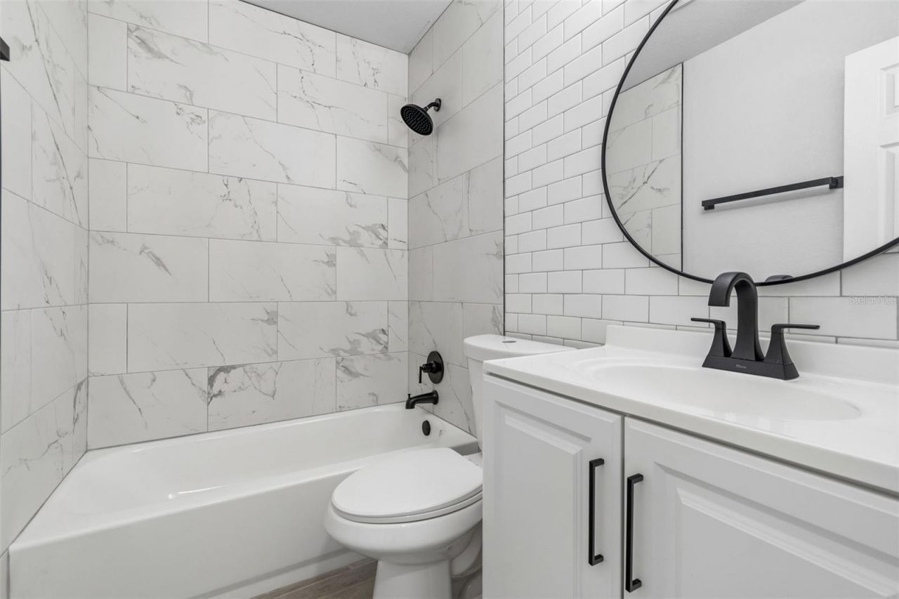 2105 46th Avenue Drive W, Bradenton, FL 34207 Photo