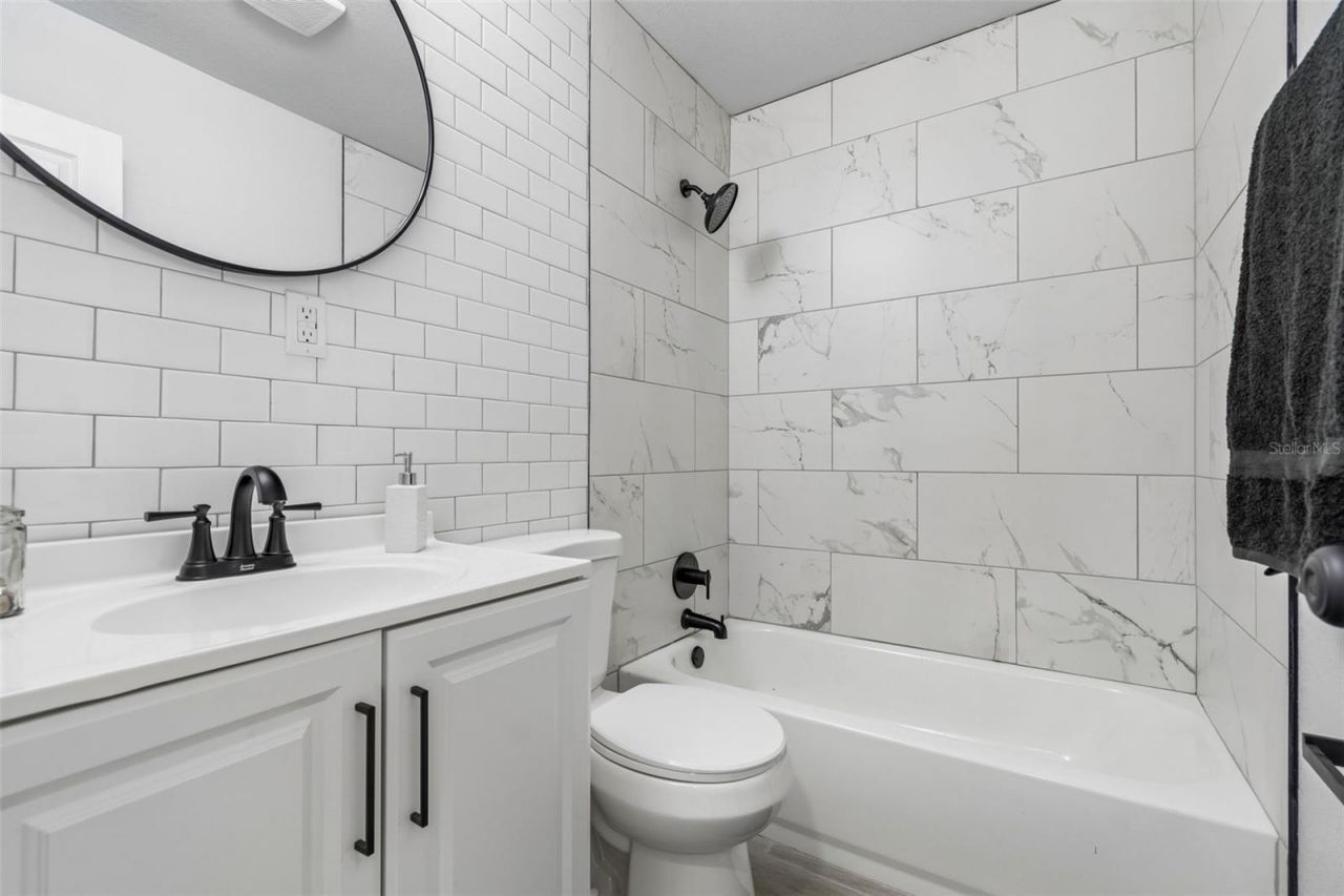 2105 46th Avenue Drive W, Bradenton, FL 34207 Photo