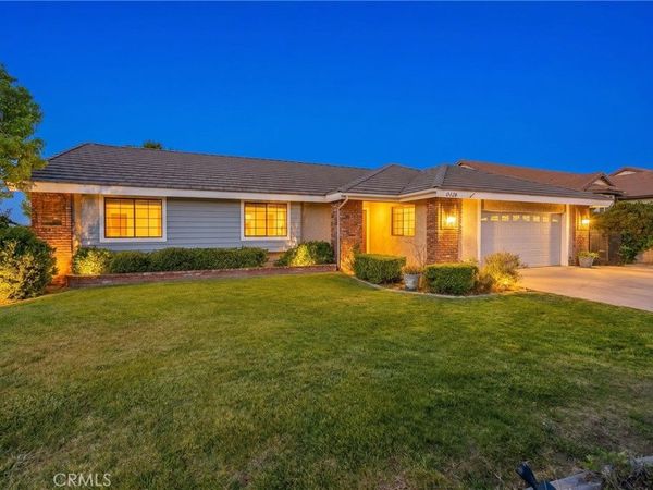 41438 Bradford, Palmdale, CA 93551