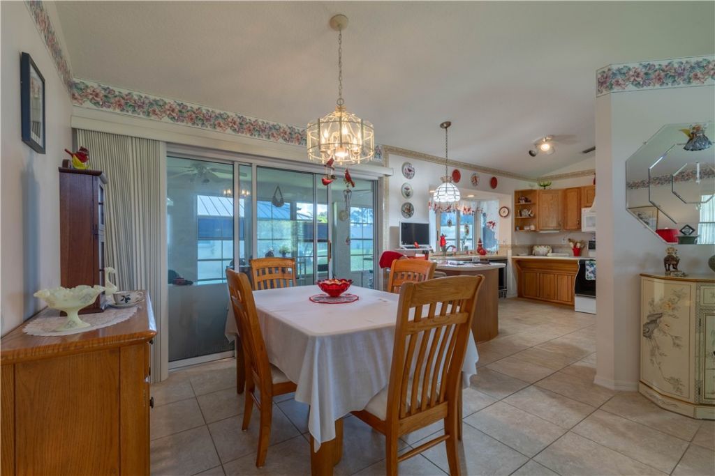572 Citrus Avenue, Sebastian, FL 32958 Photo