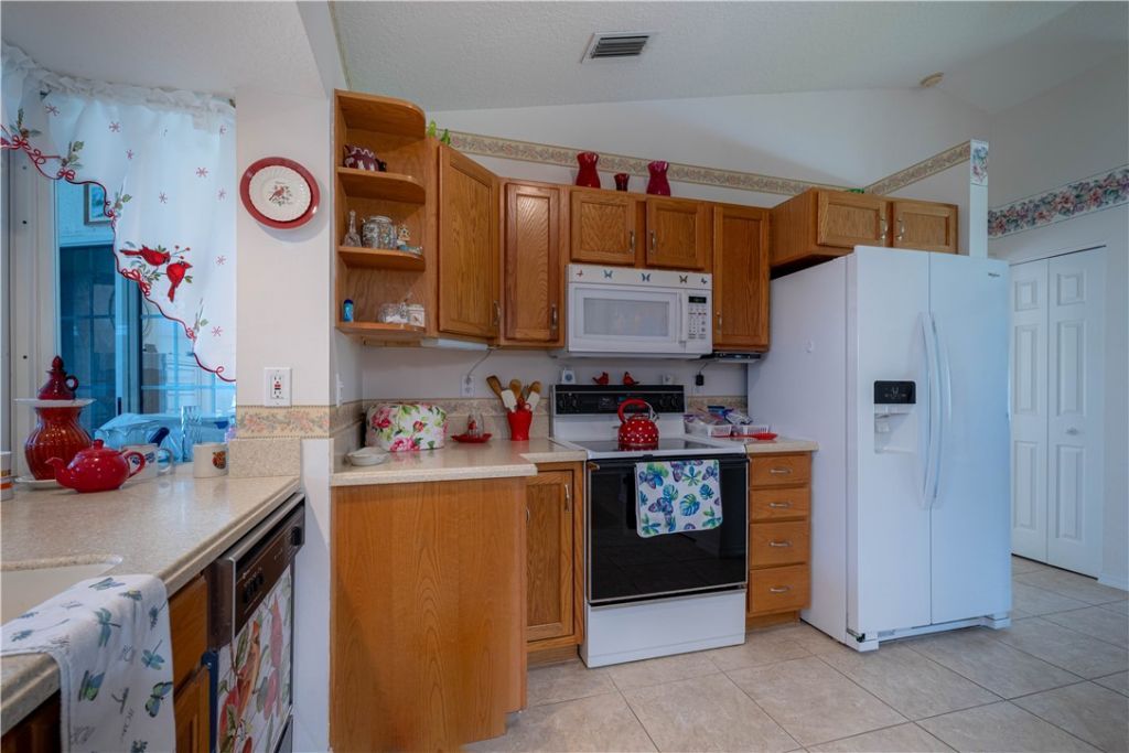 572 Citrus Avenue, Sebastian, FL 32958 Photo