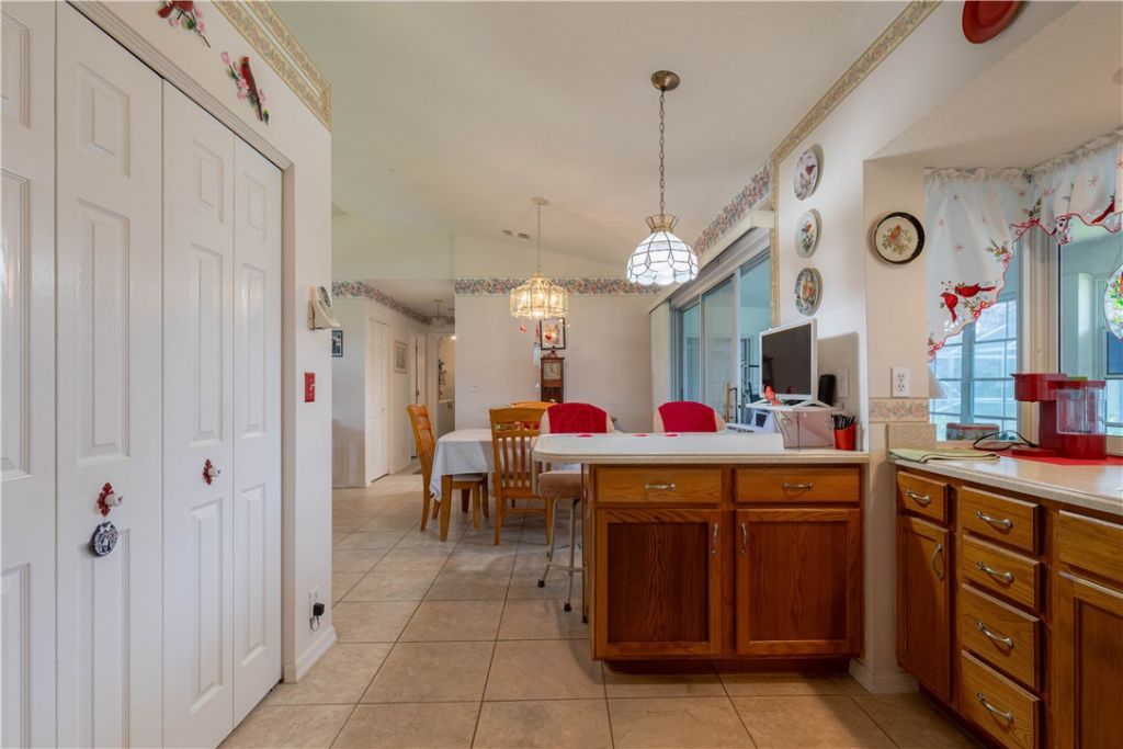 572 Citrus Avenue, Sebastian, FL 32958 Photo