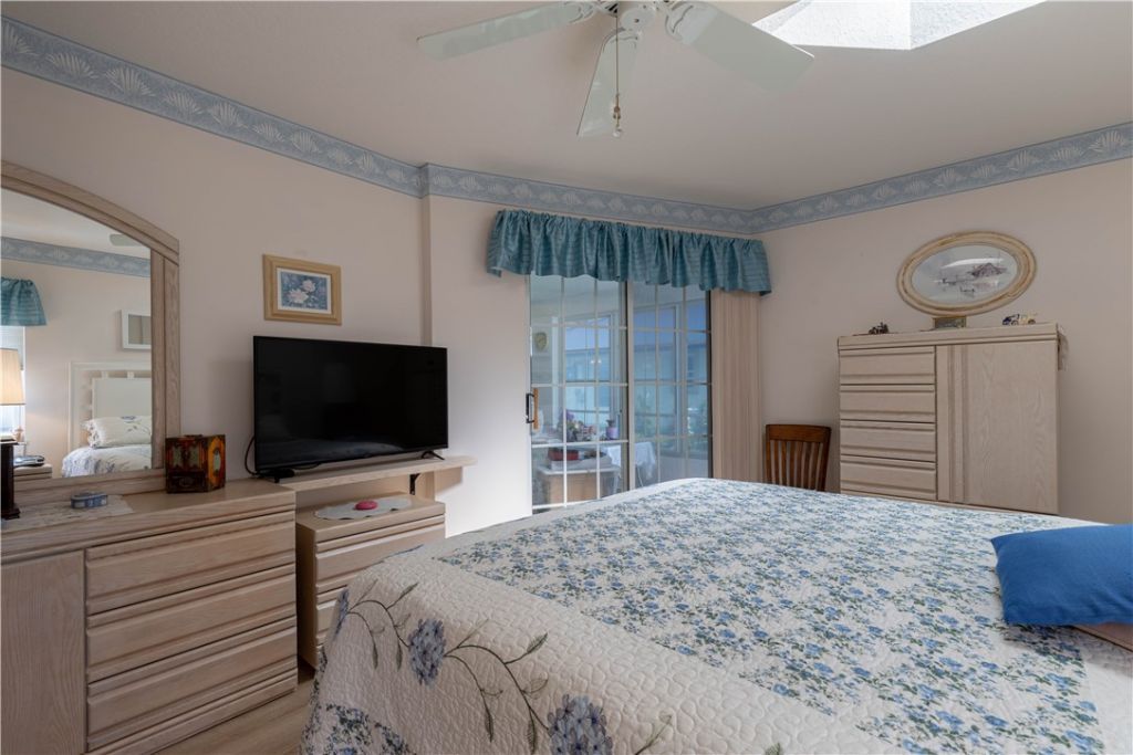572 Citrus Avenue, Sebastian, FL 32958 Photo